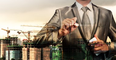 Çift katman, işadamı ve inşaat sitesi, iş kavramı