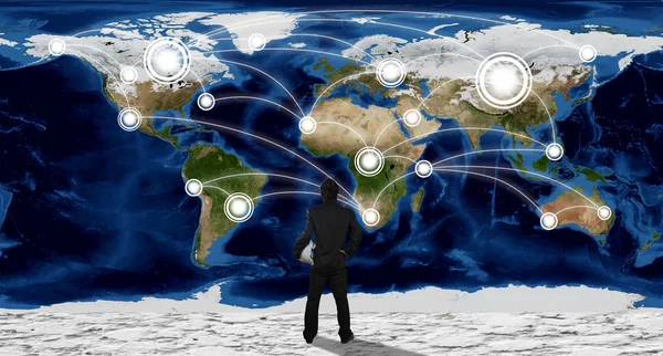 Uomo d'affari con concetto di rete di globalizzazione — Foto Stock