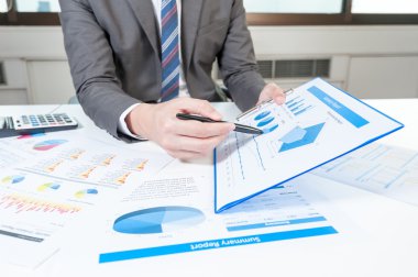 Rapor, iş performansı kavramı analiz işadamı gösteri