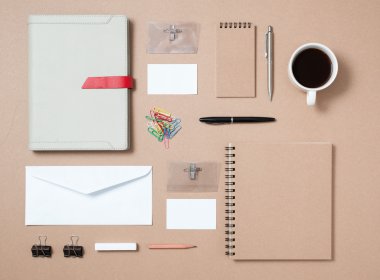 Sabit şablon kümesi