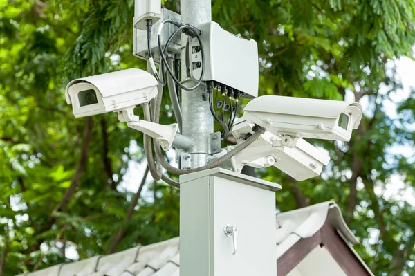 Üç Cctv kamera veya gözetim işletim