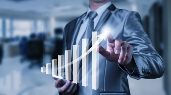 dijital grafik ile iş geliştirme con çalışan iş adamı