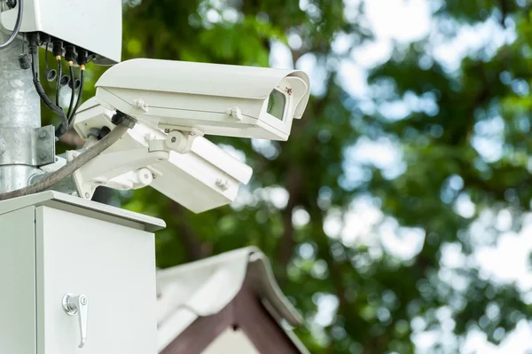 Câmera CCTV ou operação de vigilância — Fotografia de Stock