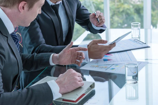 Two businessman using tablet — Stock Photo, Image