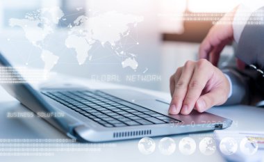 Teknoloji katman efektini, Busine ile laptop işadamı eller