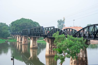 Kwai Nehri Köprüsü, 2. Dünya Savaşı sırasında eski bir tarihi bina