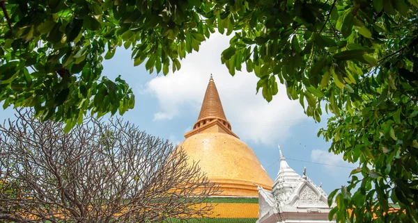 The first pagoda, Phra Pathom Jedi in Nakronpathom, Thailand — Stock Photo, Image