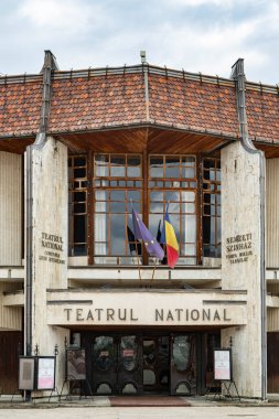 TARGU MURES, MURES, ROMANIA - 24 Nisan 2021: Targu-Mures Ulusal Tiyatrosu.