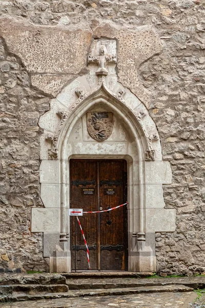 Hunedoara Transylvania Romania May 2021 Old Gates Hunedoara Castle Also — Stock Photo, Image