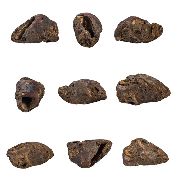 Beyaz arkaplanda izole kayalar