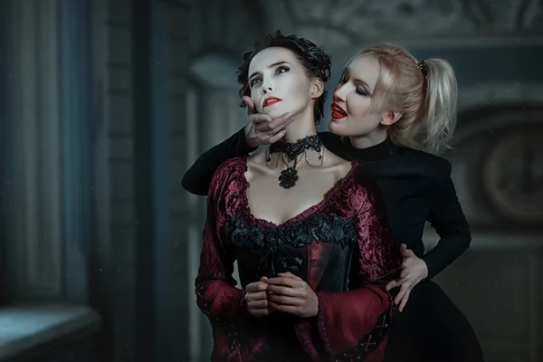 Femme vampire piqûres . — Photo