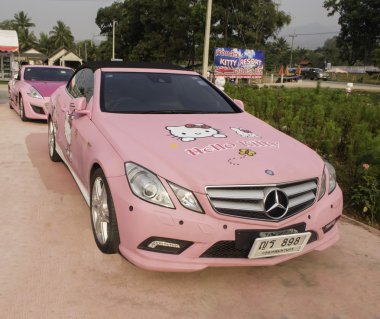 Loei - 2 Mart: Mercedes-Benz, Hello kitty edition, ekranda bir