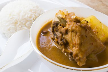 Tay gıda mussaman köri pirinç