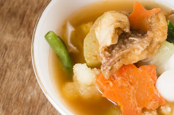 Hot and sour with fish, delicious thai traditional food. — Stock Photo, Image