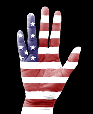Elinde siyah bir arka plan ile Amerikan bayrağı.