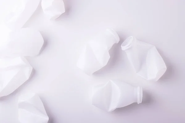Botellas Plástico Blanco Vista Superior Concepto Ambiental Negativa Usar Plástico — Foto de Stock