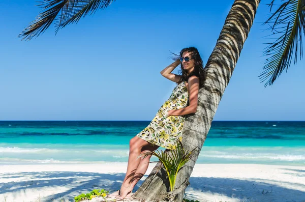 Young adorable woman at tropical sandy beach during Caribbean vacation — Stok fotoğraf