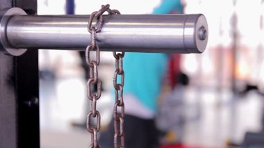 Ufuk siluet spor, sağlıklı bir yaşam tarzı olarak çalışma önce germe adamın