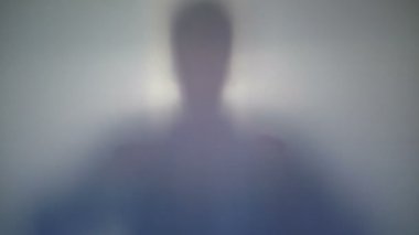 Umutsuzluk sorun dışında hiçbir şekilde yardım arayan adam