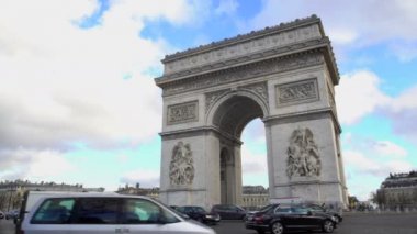 Yer Charles de Gaulle güzel Arc de Triomphe Merkezi, Paris manzaraları ile