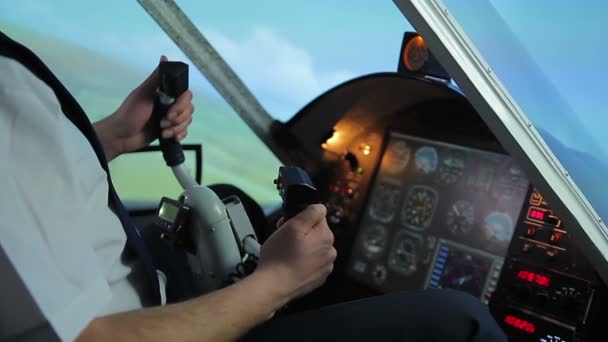 Avión cayendo después de un fallo técnico, piloto asustado teniendo un ataque al corazón — Vídeos de Stock