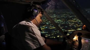 Direksiyon arkasında pilot olan kalp, son dakika uçak kazasından önce