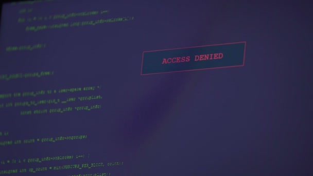 Code de programmation à l'écran, processus de piratage, accès refusé, accordé, vol de données — Video