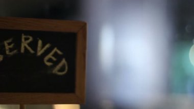 Restoran saklıdır giriş