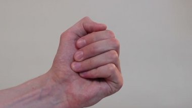 El tutma uyuşturucu