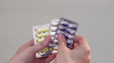 Hastanın hapları tutar