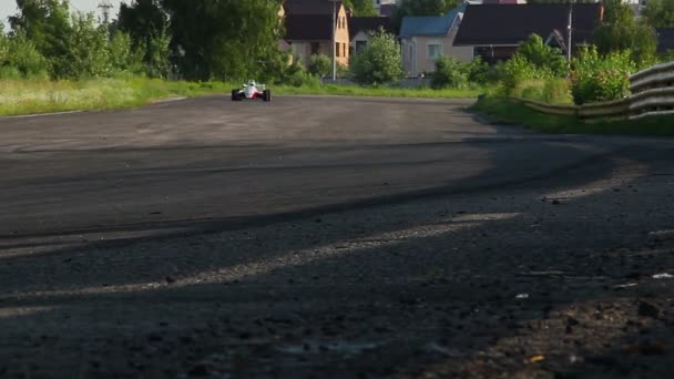 Auto da corsa guida ad alta velocità — Video Stock