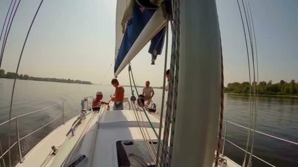 People on sailing yacht — Stock Video