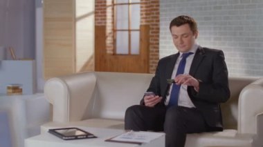 İşadamı satın alma uygulaması, ekleme kartı numarası telefon, alışveriş