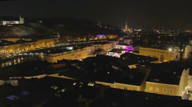 Timelapse Salzburg, Avusturya büyük turistik şehir gece hayatı