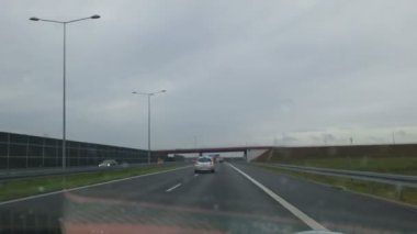 hızlı kötü hava şartlarında sürüş