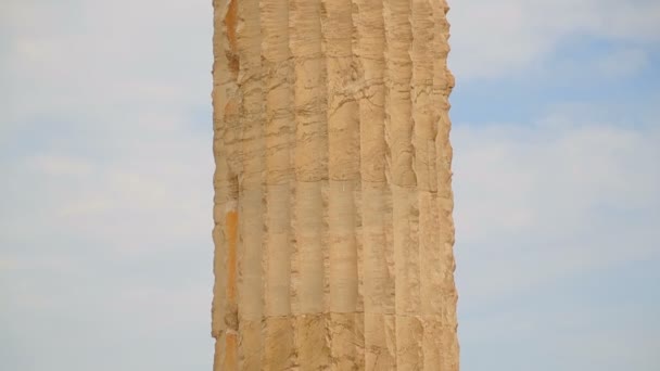 Colonna di marmo antico, dettaglio di architettura greca classica, patrimonio culturale — Video Stock