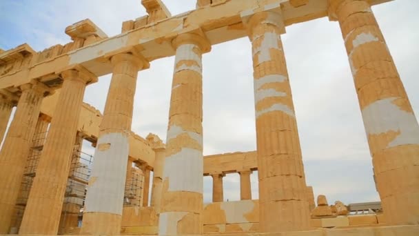 Restauratie bij ruïnes van de oude tempel van de Parthenon, wereld cultureel erfgoed — Stockvideo
