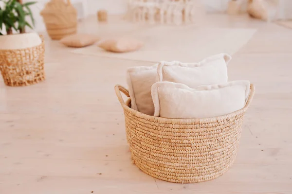 Soft Light Pillows Wide Wicker Basket Floor Room Minimalistic Scandinavian — Stock Photo, Image