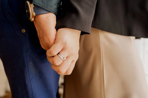 Heterosexual Couple Faces Holding Hands Close Womans Hand Engagement Wedding — Stock Photo, Image