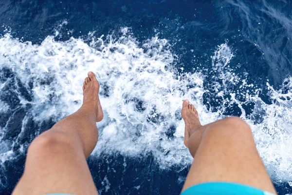 Navigation with feet on water HD
