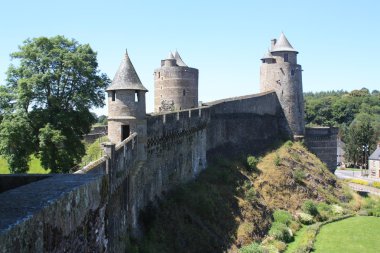 Fougeres