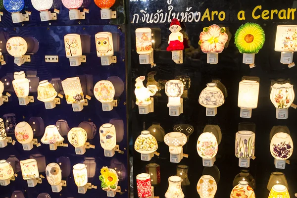 Stand mit Nachtlampen in hua hin Nachtmarkt, Thailand — Stockfoto