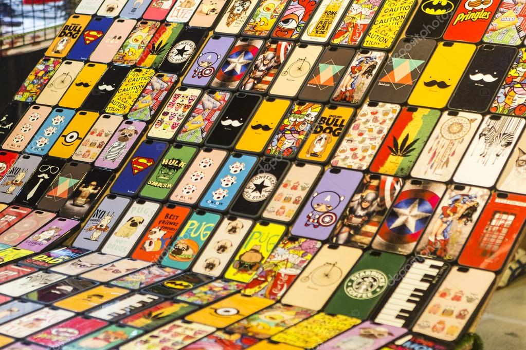 Stall with phone cases in Hua Hin night market, Thailand — Stock