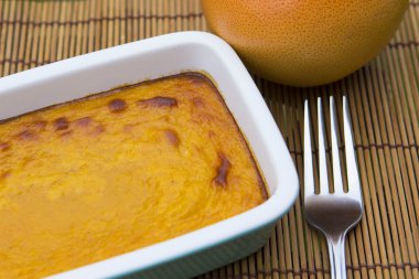 Seramik Tepsi kabak puding yakın çekim