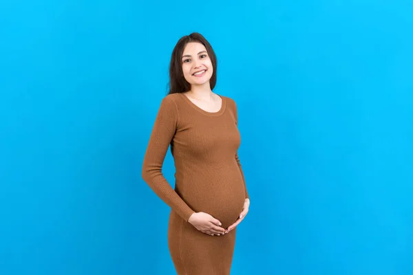 Mutlu Hamile Kadın Renkli Arka Planda Karnına Dokunuyor Müstakbel Anne — Stok fotoğraf