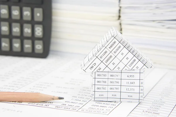 House with pencil on finance account — Stock Photo, Image