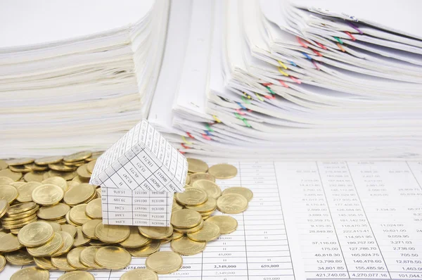 House with stack of gold coins on finance account — Stock Photo, Image