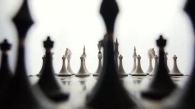 Satranç taşlı satranç tahtası