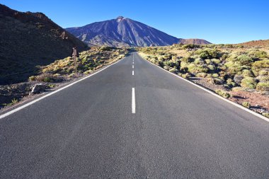 Volkan Teide Tenerife adasındaki - Kanarya İspanya giden yol