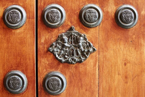 Detalle de puerta de madera vieja — Foto de Stock